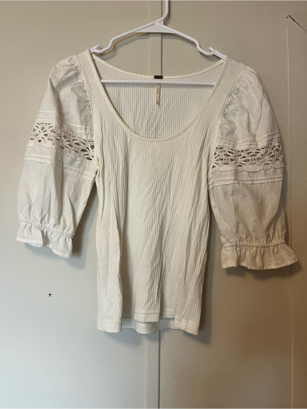 Free People Soft White Lace-Trim Detaik Puff Sleeve Top